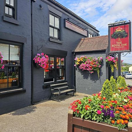 The Royal Oak Hotel Biddulph  ภายนอก รูปภาพ